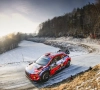 Neuville begint op podiumplaats aan slotrit in Zweden
