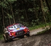 Als bij wonder: Thierry Neuville komt met de schrik vrij na superzware crash in Chili