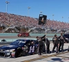 🎥 Daytona 500: het 'command' van President Trump, winst voor Hamlin en horrorcrash die gelukkig geen leven eist