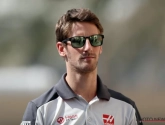 📷  Romain Grosjean toont brandwonden aan linkerhand na crash