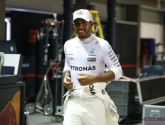 Hamilton pakt de pole met baanrecord, Vandoorne en Alonso starten bij de eerste tien