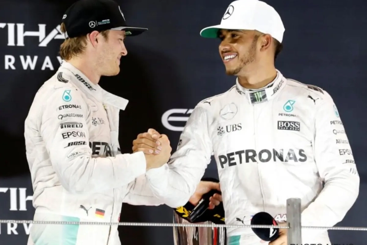 Mercedes maakt na de feestdagen de opvolger van Nico Rosberg bekend