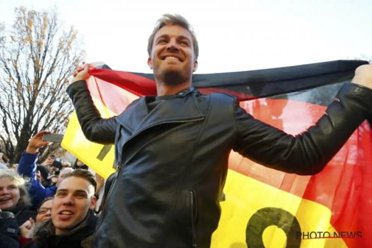 BREAKING: Ongezien, de wereldkampioen stopt ermee!