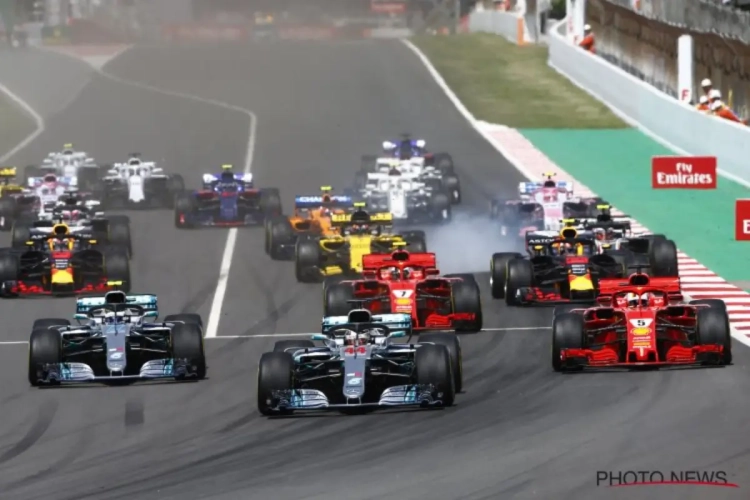 Twee op twee voor Hamilton, geen Ferrari op het podium en Vandoorne valt diep in de race uit