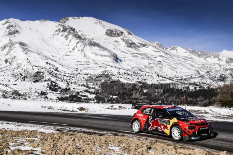 Neuville geeft podiumplek niet meer uit handen