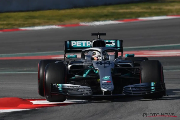 Hamilton sluit al één concurrent uit: "Hij gaat fouten maken"