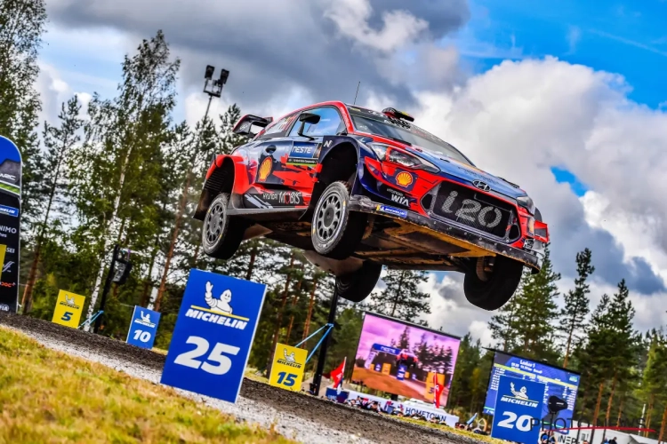 Neuville haalt nog alles uit de kast voor ereplaats, winst gaat naar foutloze toprijder