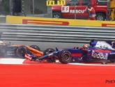 Kvyat rijdt race van Verstappen en Alonso meteen naar de vaantjes! (mét beelden)